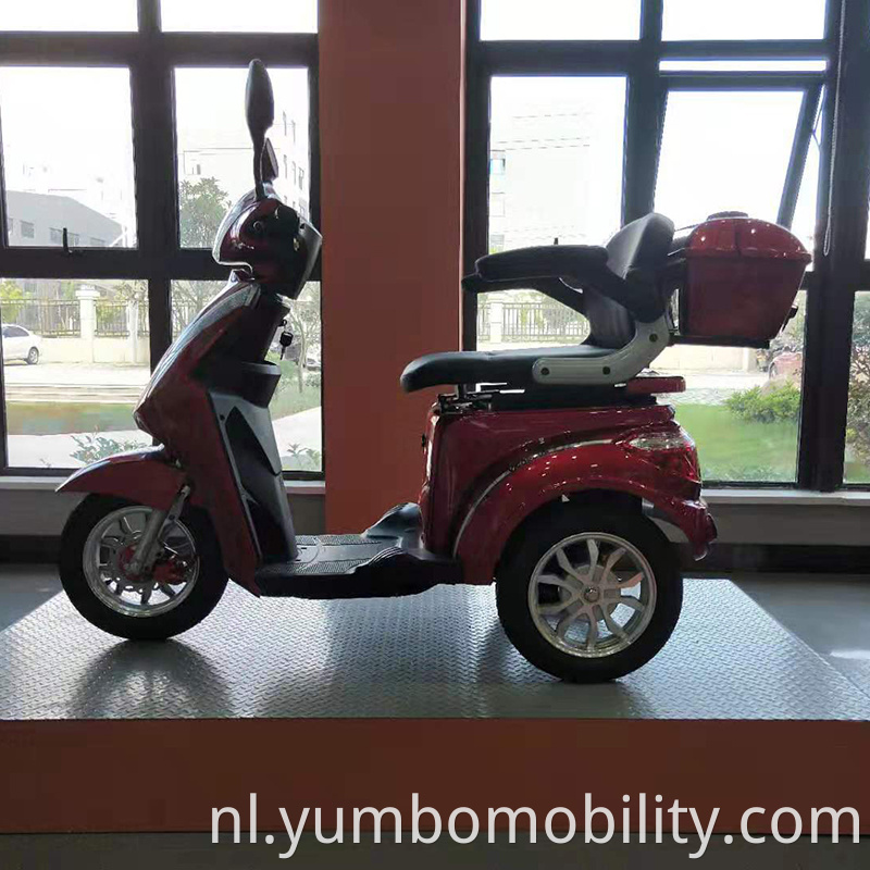 New Desgined 3 Wheel Electric Scooter